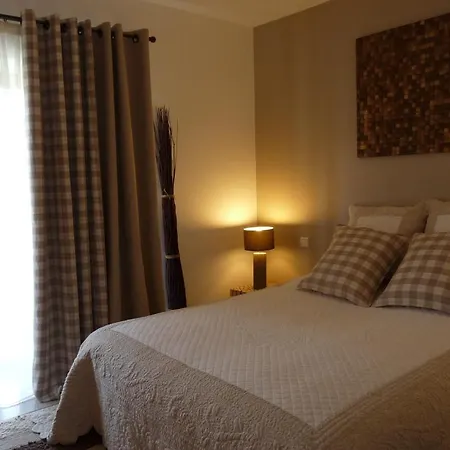 Chambres D'hotes Le Sainans Couette-café *